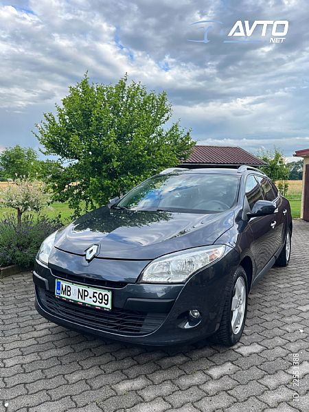 Renault&nbsp;Megane&nbsp;<small><strong>Grandtour 1.6 16V Dynamique</strong></small>