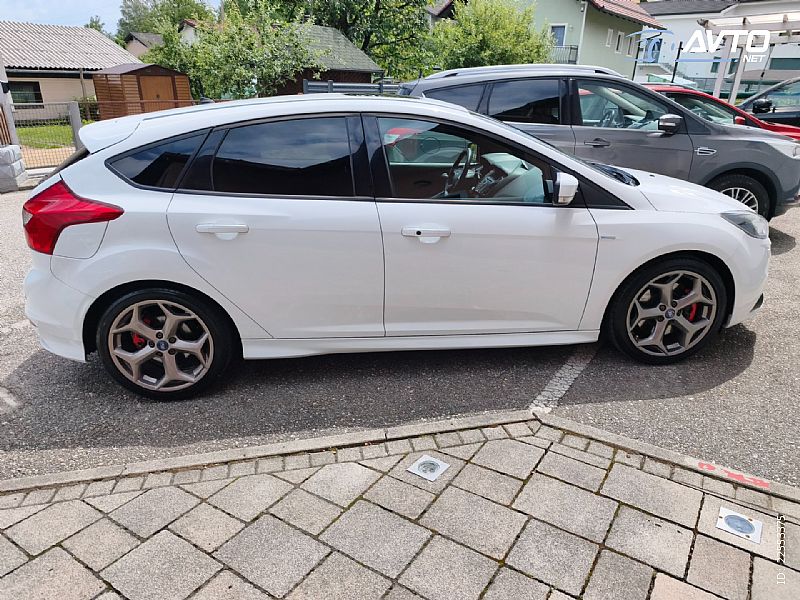 Ford&nbsp;Focus&nbsp;<small><strong>ST 2.0 EcoBoost ST3</strong></small>