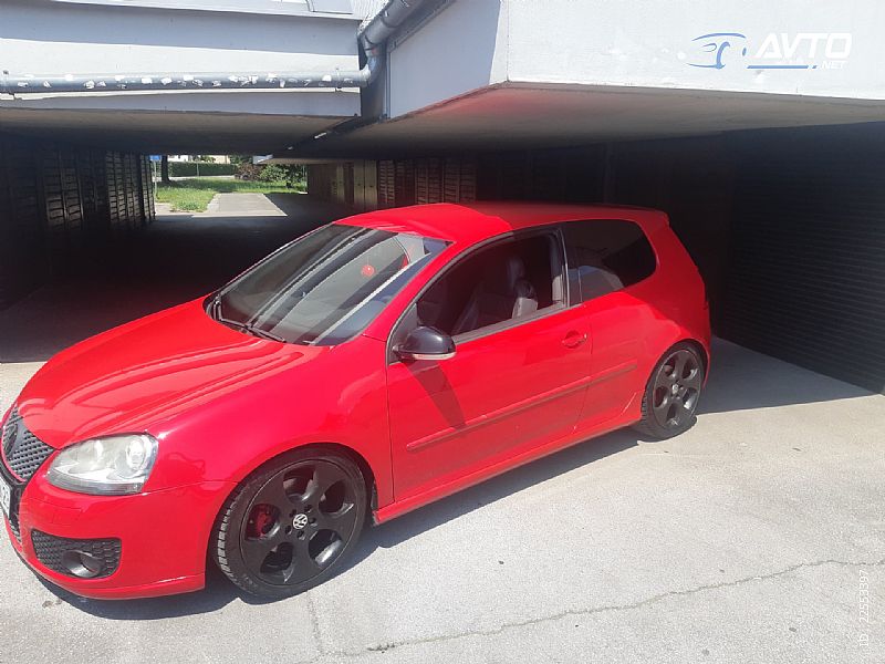 Volkswagen&nbsp;Golf&nbsp;<small><strong>2.0T GTI red edition </strong></small>