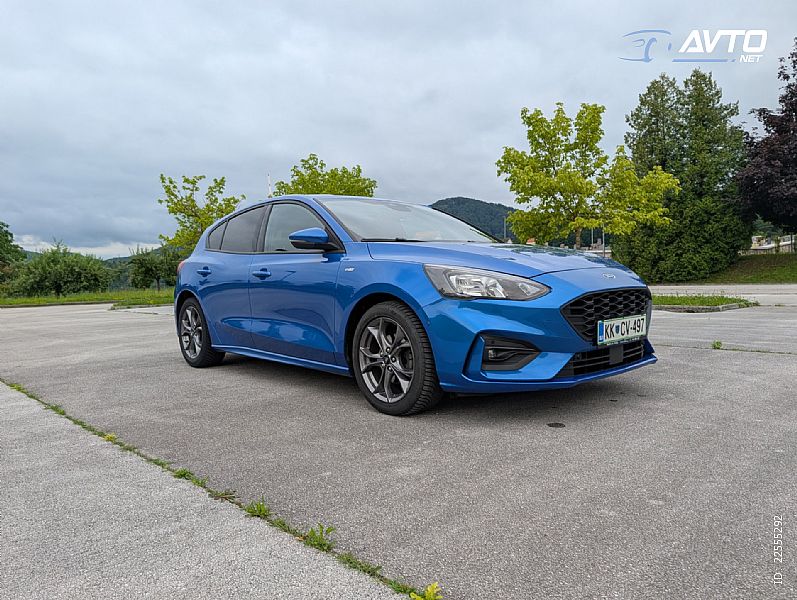 Ford&nbsp;Focus&nbsp;<small><strong>ST-Line 1.0 EcoBoost 155HP mHEV</strong></small>