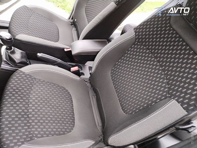 Renault&nbsp;Captur&nbsp;<small><strong>TCe 90 Intens</strong></small>