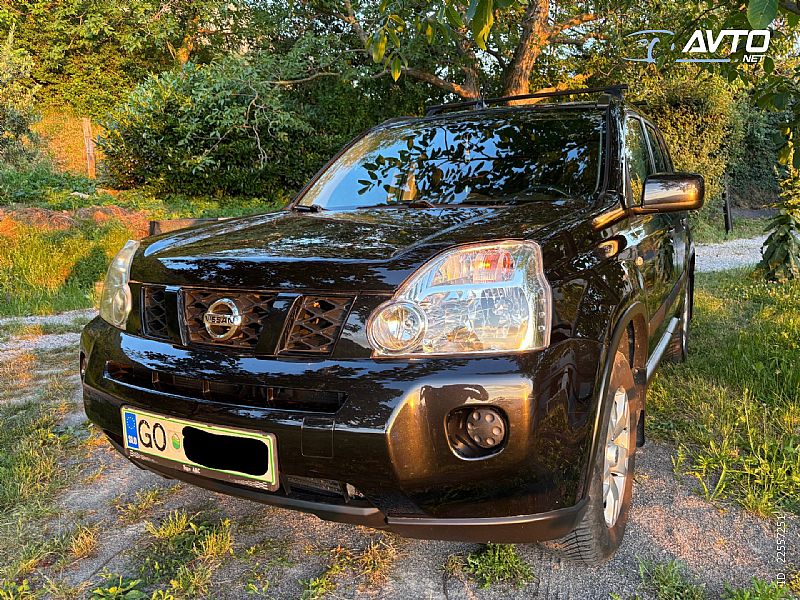 Nissan&nbsp;X-Trail&nbsp;<small><strong>2.0 dCi SE</strong></small>