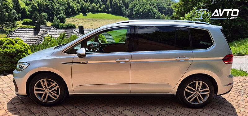 Volkswagen&nbsp;Touran&nbsp;<small><strong>2.0 TDI BMT Highline</strong></small>