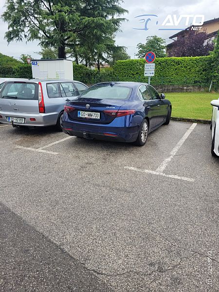 Alfa Romeo&nbsp;Giulia&nbsp;<small><strong>2.2 Multijet 150 Super</strong></small>