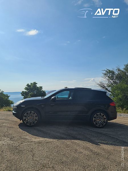 Porsche&nbsp;Cayenne&nbsp;<small><strong>Diesel 3.0 V6 TDI Tiptronic</strong></small>