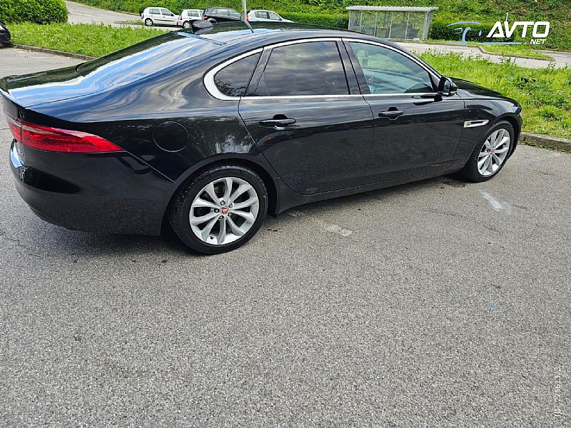 Jaguar&nbsp;XF&nbsp;<small><strong>2.0 D  20d  Prestige Avt.</strong></small>