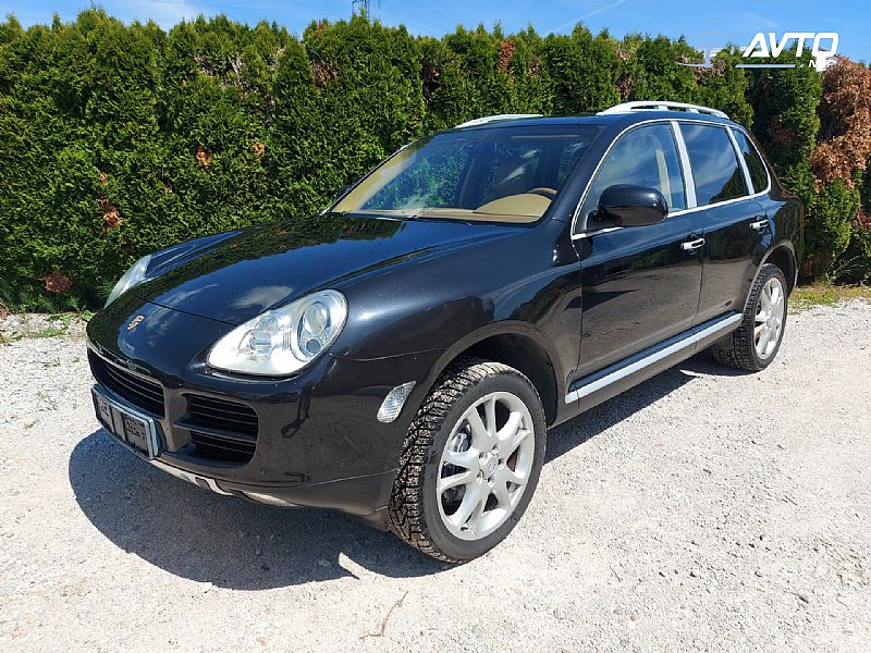 Porsche&nbsp;Cayenne&nbsp;<small><strong>3.2 V6 Tiptronic Vle�na kljuka Xenon Usnje 20 Col</strong></small>