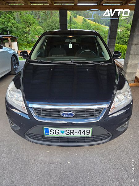 Ford&nbsp;Focus&nbsp;<small><strong>1.6 Ghia</strong></small>