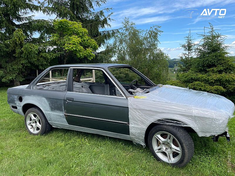 BMW&nbsp;serija 3 Coupe:&nbsp;<small><strong></strong></small>