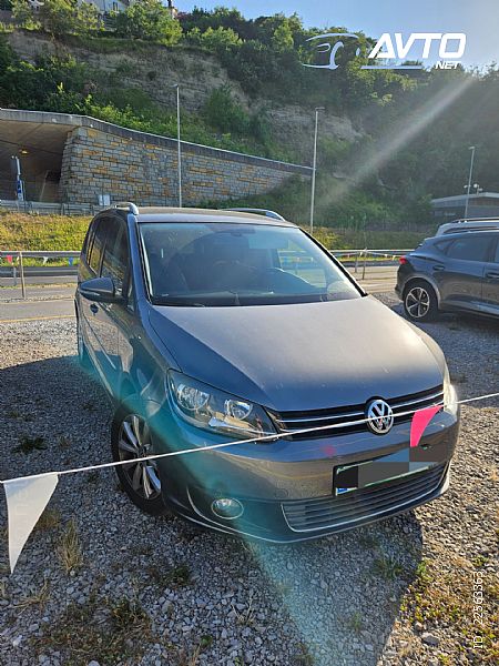 Volkswagen&nbsp;Touran&nbsp;<small><strong>2.0 TDI Comfortline DSG</strong></small>