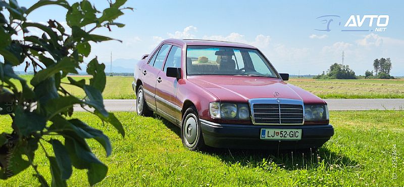 Mercedes-Benz&nbsp;E-Razred&nbsp;<small><strong>124</strong></small>