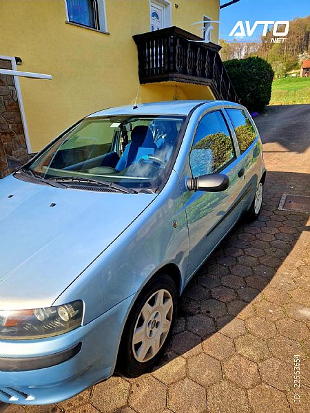 Fiat&nbsp;Punto&nbsp;<small><strong>1.2 Active</strong></small>