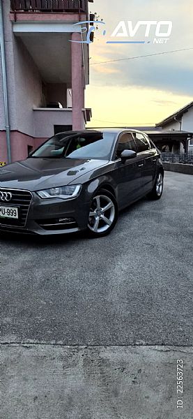 Audi&nbsp;A3&nbsp;<small><strong>Sportback 2.0 TDI clean diesel Attraction S-tronic</strong></small>