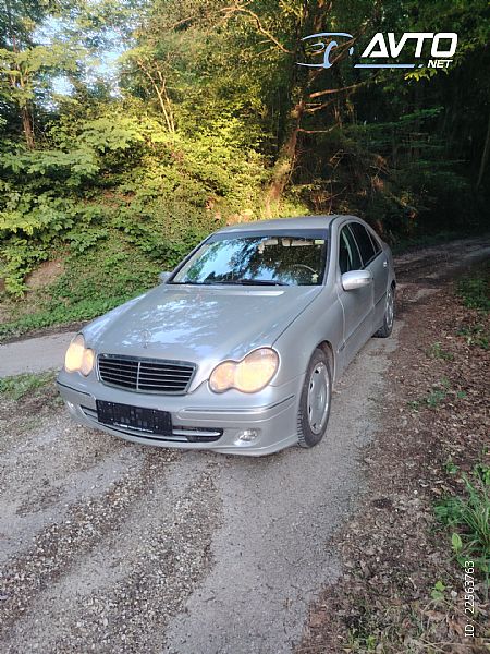 Mercedes-Benz&nbsp;C-Razred&nbsp;<small><strong>C 220 CDI Elegance</strong></small>