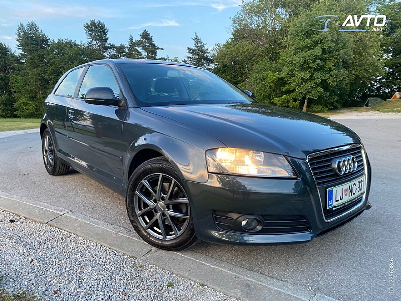 Audi&nbsp;A3&nbsp;<small><strong>2.0 TDI DPF Attraction</strong></small>