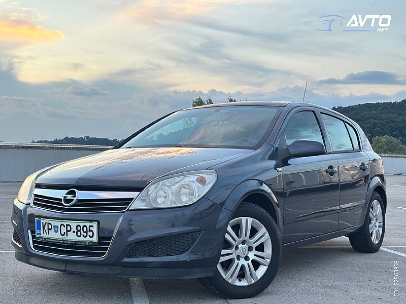 Opel&nbsp;Astra&nbsp;<small><strong>1.6 16V 2. Lastnik</strong></small>