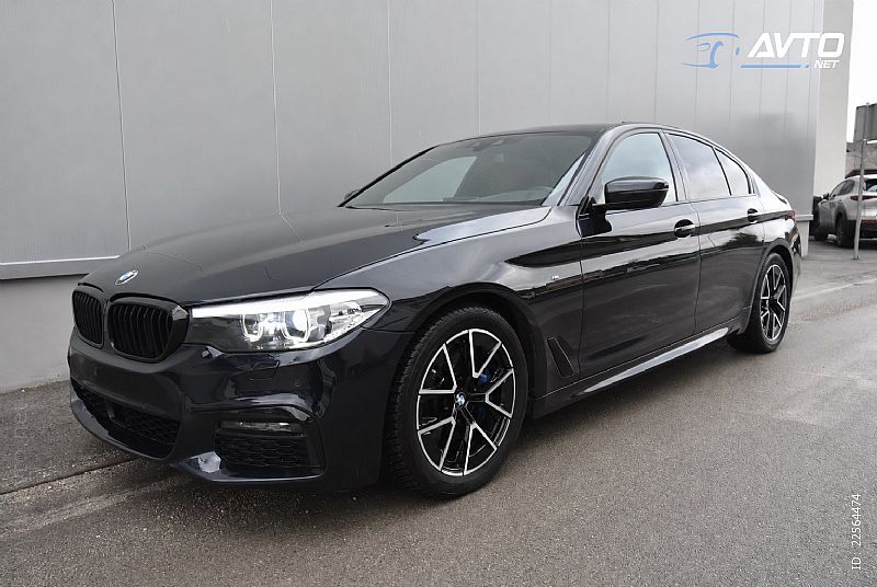 BMW&nbsp;serija 5:&nbsp;<small><strong>530d AUTO M PAKET.HARMAN KARDON.NEM 1. LASTNIK.CAM</strong></small>