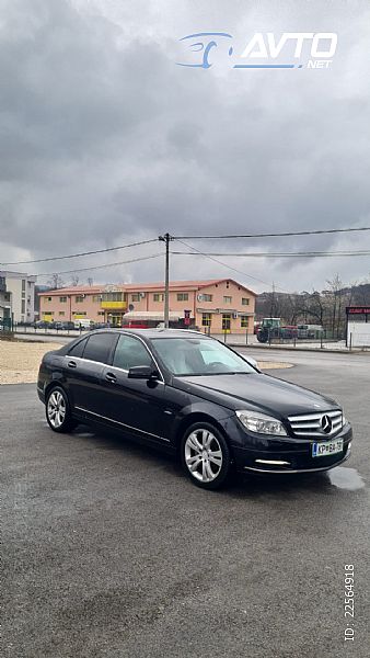 Mercedes-Benz&nbsp;C-Razred&nbsp;<small><strong>C BlueEFFICIENCY 220 CDI Avantgarde</strong></small>