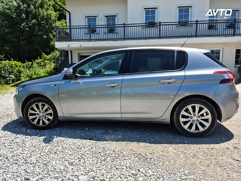 Peugeot&nbsp;308&nbsp;<small><strong>1.2   i</strong></small>