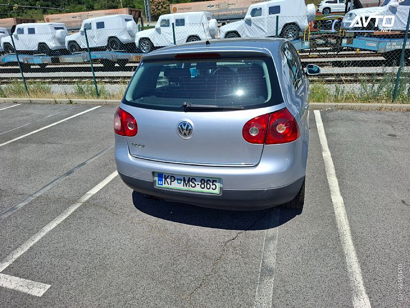 Volkswagen&nbsp;Golf&nbsp;<small><strong>4motion Sportline 2.0 TDI</strong></small>