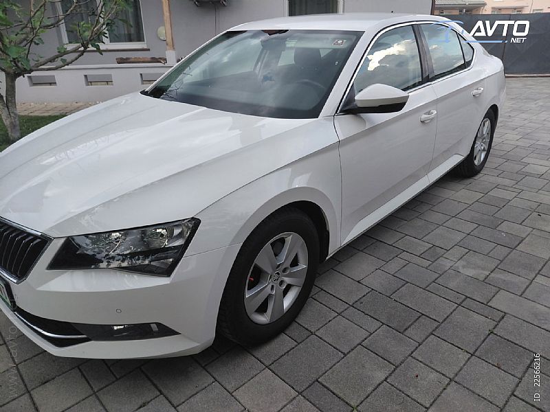 �koda&nbsp;Superb&nbsp;<small><strong>2.0 TDI Ambition DSG</strong></small>