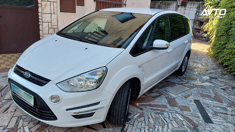 Ford&nbsp;S-Max&nbsp;<small><strong>2.0 TDCi Trend</strong></small>