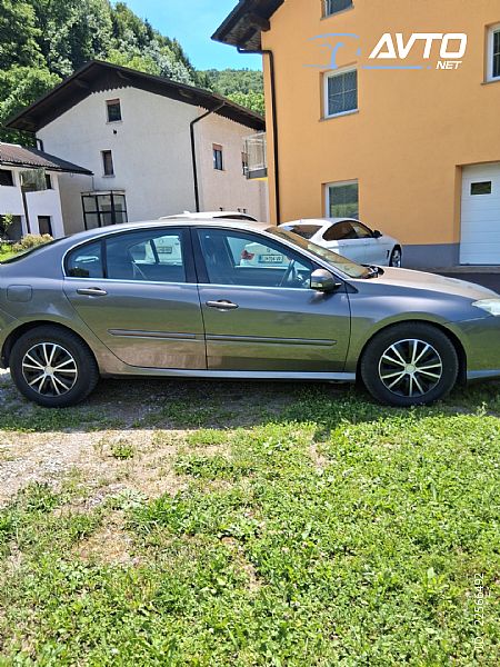 Renault&nbsp;Laguna&nbsp;<small><strong>Dynamique 2.0 dCi</strong></small>