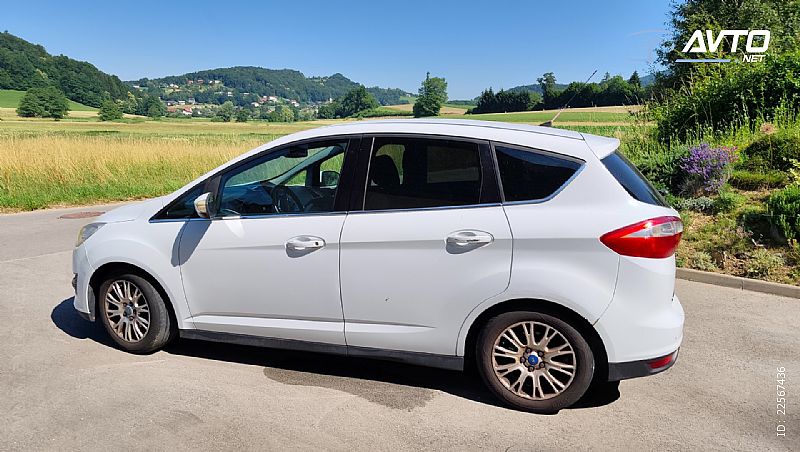 Ford&nbsp;C-Max&nbsp;<small><strong>1.6 TDCi Titanium</strong></small>