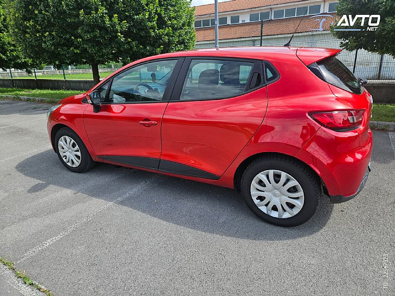 Renault&nbsp;Clio&nbsp;<small><strong>1.2 16V-ODLI�EN-57.000KM-1.LASTNIK-SERVISI VSI</strong></small>