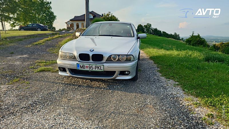 BMW&nbsp;serija 5:&nbsp;<small><strong>530d Avt.</strong></small>