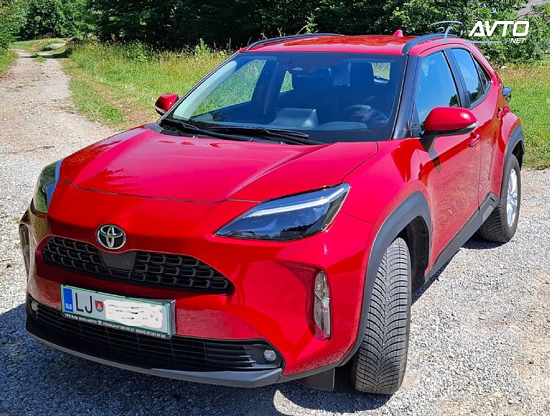 Toyota&nbsp;Yaris Cross&nbsp;<small><strong>1.5 VVT-iE Sol</strong></small>
