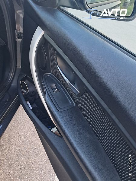 BMW&nbsp;serija 3 Touring:&nbsp;<small><strong></strong></small>