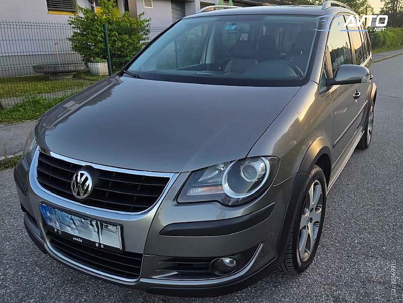 Volkswagen&nbsp;CrossTouran&nbsp;<small><strong>2.0 TDI</strong></small>