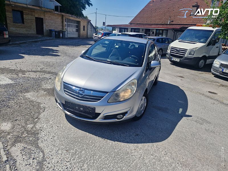 Opel&nbsp;Corsa&nbsp;<small><strong>Cosmo 1.2 16V</strong></small>