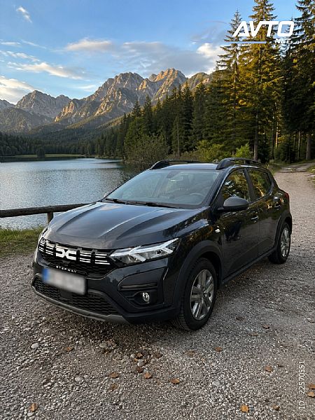 Dacia&nbsp;Sandero&nbsp;<small><strong>Stepway 1.0 TCe 90 1. last SLO. mod 2024</strong></small>
