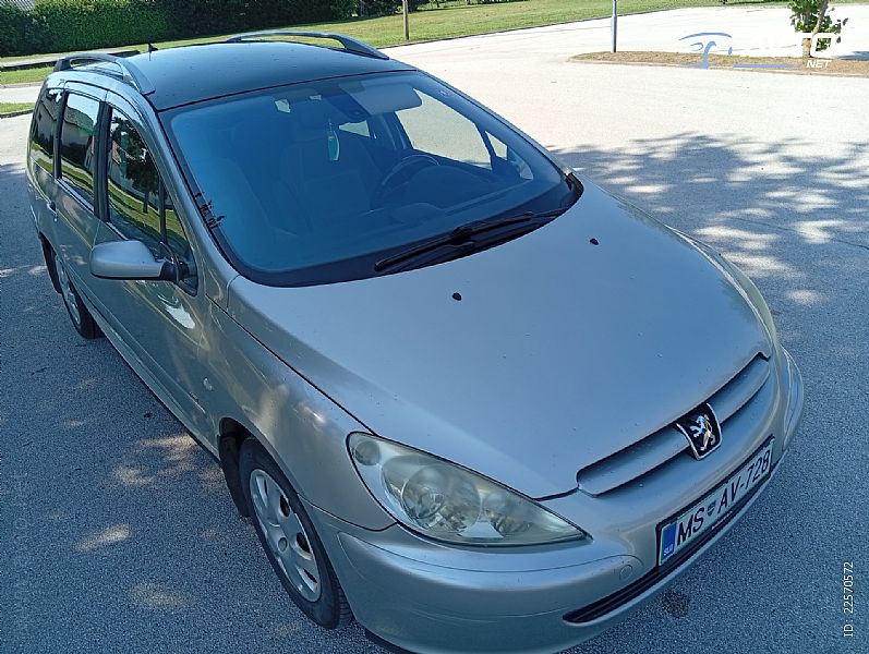 Peugeot&nbsp;307&nbsp;<small><strong>SW 2.0 HDI 90</strong></small>