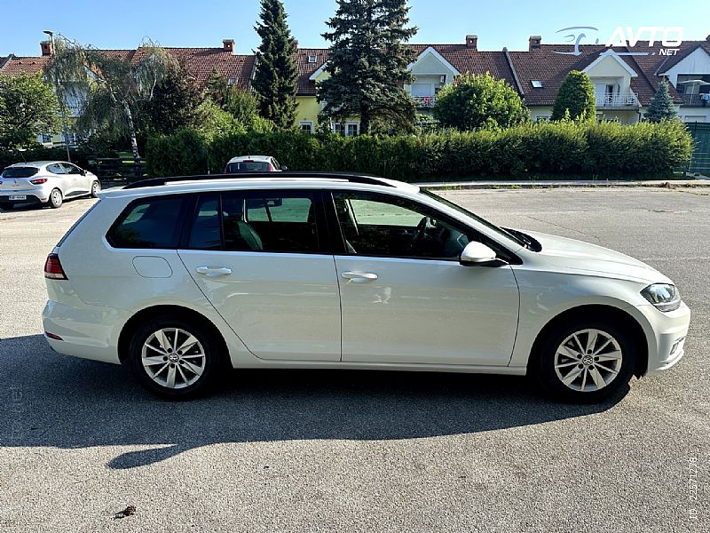 Volkswagen&nbsp;Golf Variant&nbsp;<small><strong>1.6 TDI BMT Comfortline DSG</strong></small>