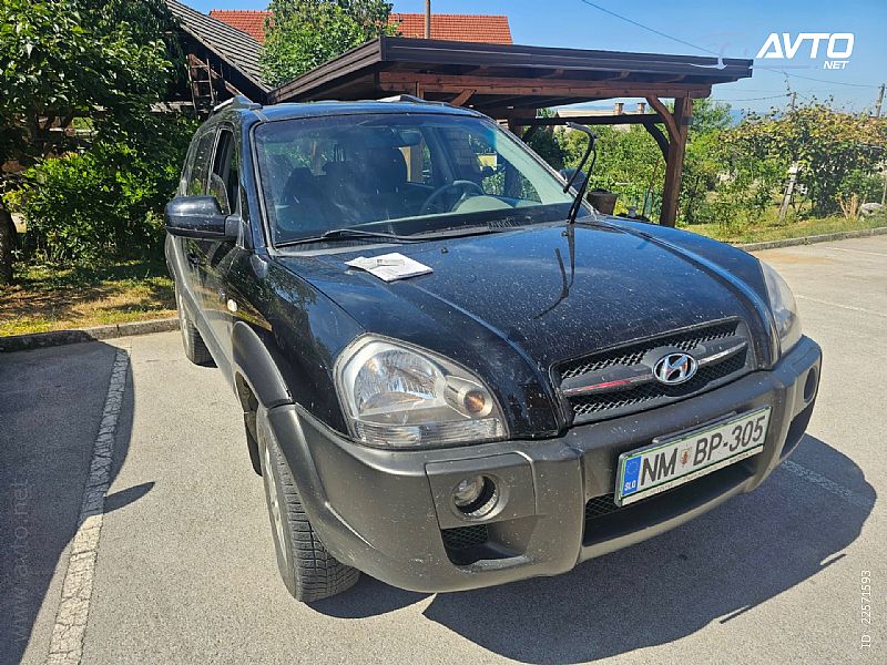 Hyundai&nbsp;Tucson&nbsp;<small><strong>4WD 2.0 CRDi</strong></small>