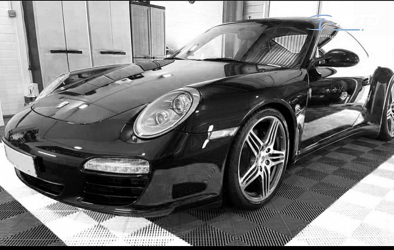Porsche&nbsp;911&nbsp;<small><strong>Carrera 4S Coupe</strong></small>