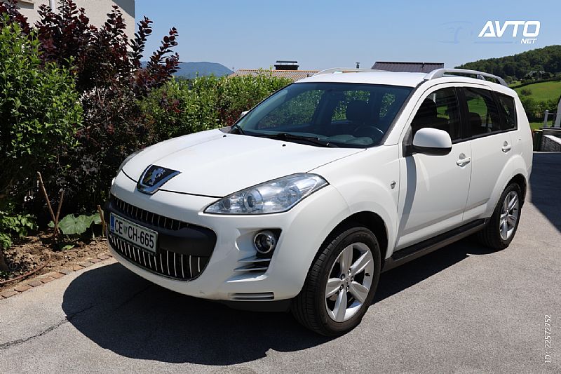 Peugeot&nbsp;4007&nbsp;<small><strong>Premium 2.2 HDi 16V FAP</strong></small>