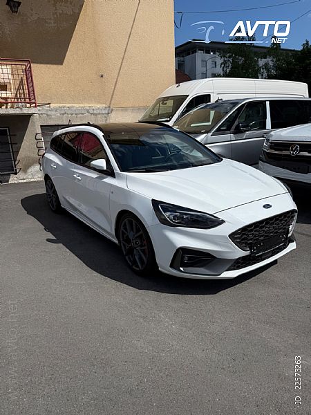 Ford&nbsp;Focus&nbsp;<small><strong>ST 2.0 EcoBlue</strong></small>