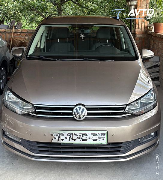 Volkswagen&nbsp;Touran&nbsp;<small><strong>1.6 TDI BMT Comfortline</strong></small>