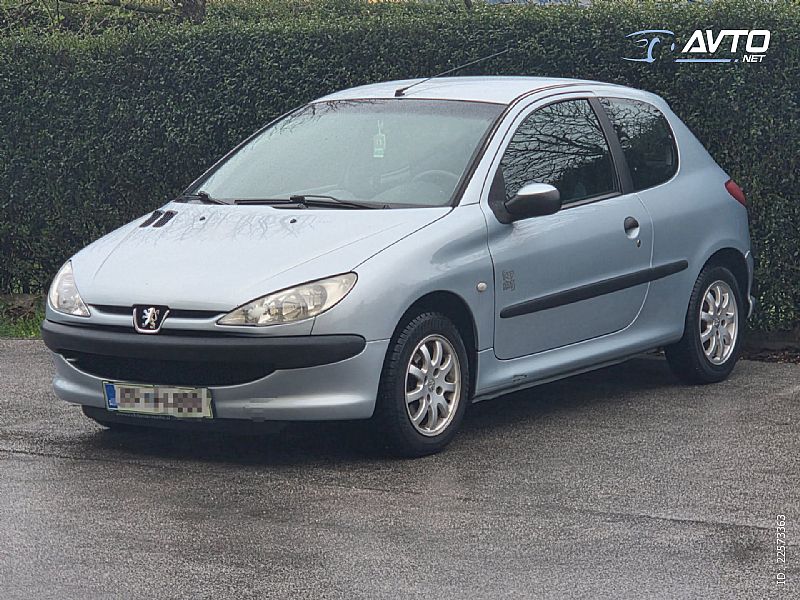 Peugeot&nbsp;206&nbsp;<small><strong>PopArt 1.1</strong></small>