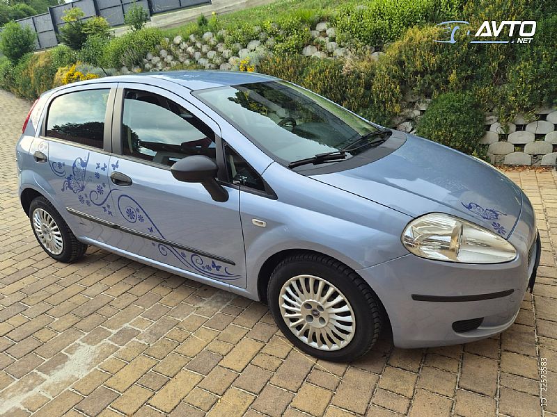 Fiat&nbsp;Punto&nbsp;<small><strong>Grande  1.4</strong></small>