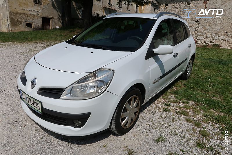 Renault&nbsp;Clio&nbsp;<small><strong>Grandtour 1.5 dCi Dynamique</strong></small>
