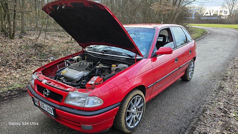 Opel&nbsp;Astra&nbsp;<small><strong>1.6 16v</strong></small>
