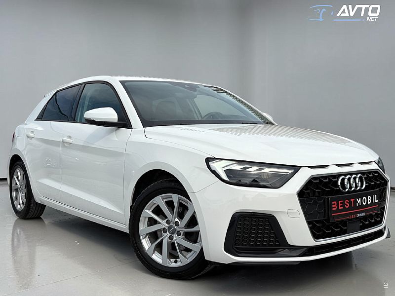 Audi&nbsp;A1&nbsp;<small><strong>Sportback 30 TFSI  S tronic - SLO - 1.LASTNIK</strong></small>