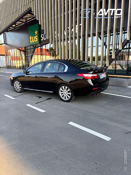 Renault&nbsp;Latitude&nbsp;<small><strong>dCi 240 V6 Initiale Avt.</strong></small>