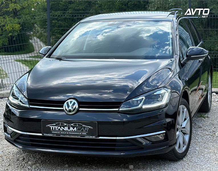 Volkswagen&nbsp;Golf&nbsp;<small><strong>1.5 TSI Highline DSG</strong></small>