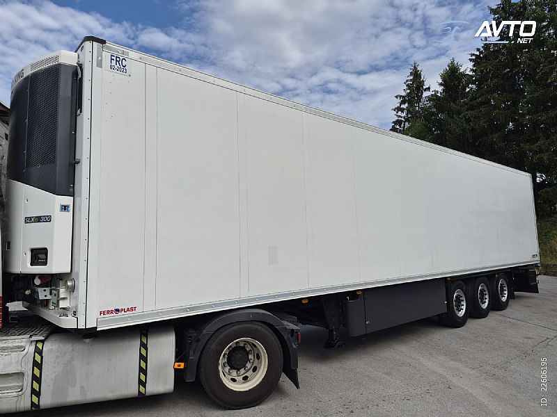 Schmitz Cargobull&nbsp;SKO 24 Thermoking -Dvojni naklad&nbsp;<small><strong></strong></small>